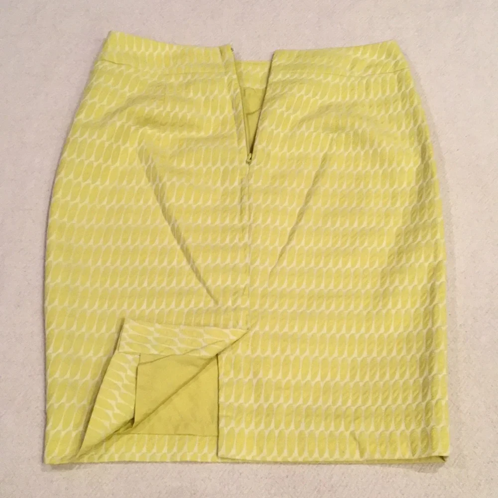 Ann Taylor excellent ann